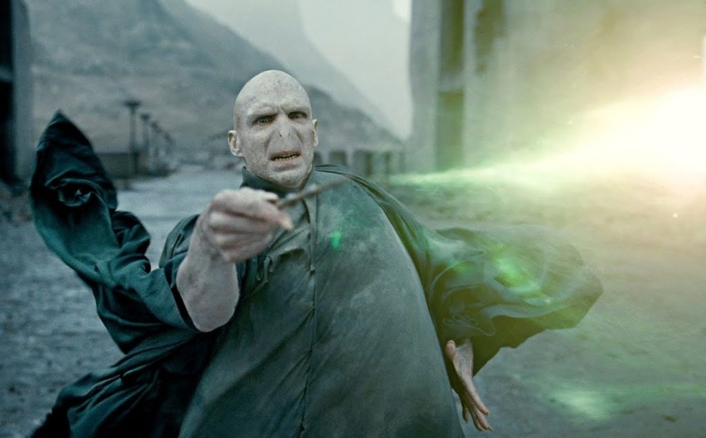 驴C贸mo termina Harry Potter y las Reliquias de la Muerte Parte 2?